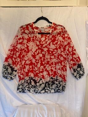 Tommy Bahama Red Floral V-Neck Blouse with Ombre Hem